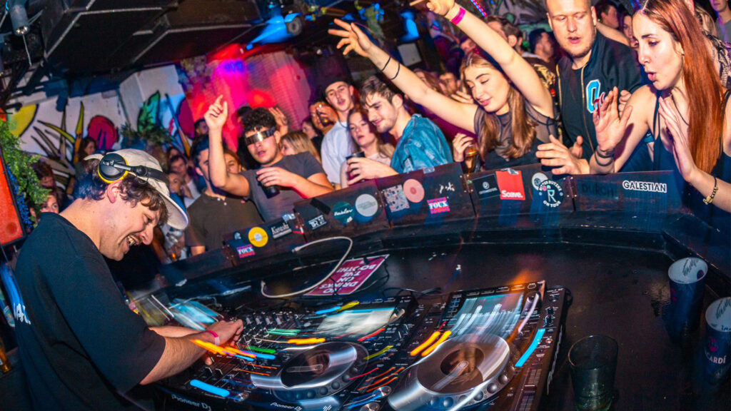JØASE All Day Long in Dordrecht