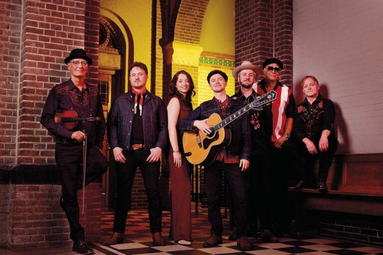 A Tribute to John Denver – Rocky Mountain High — muziek in Dordrecht