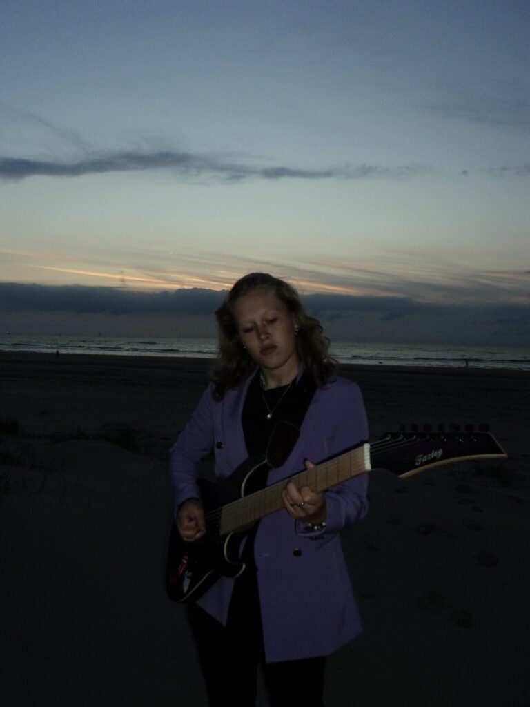 Estée Moïse & Sam Dyon EP Release Show — muziek in Dordrecht